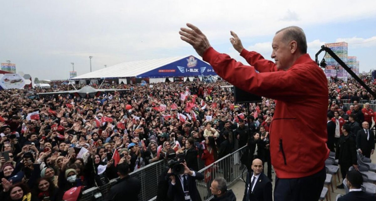 Эрдоган впервые появился на публике после недомогания