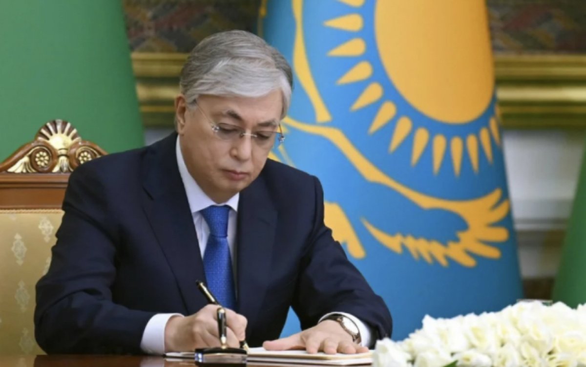 Токаев начал рабочую неделю с кадровых перестановок