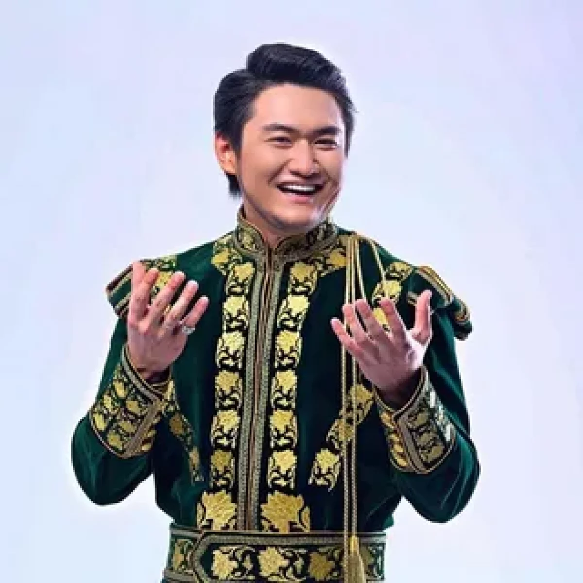 Төреғали Төреәлі әйеліне бейнебаян арнады