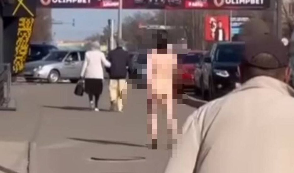 "Голая" прогулка павлодарца смутила горожан