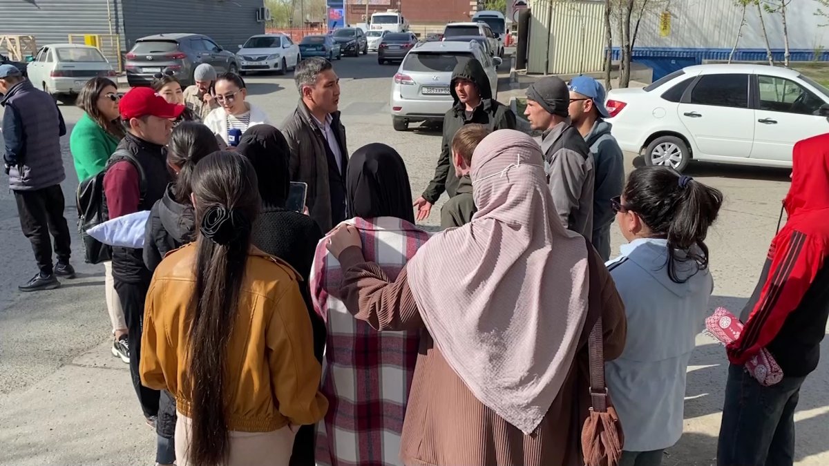 Атырауда жетім балалардың пәтер кезегі жылжымай жатыр