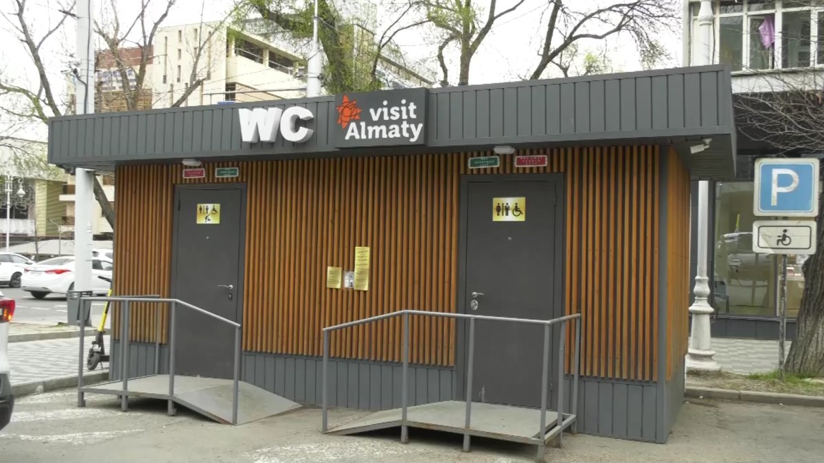 Алматылықтар қоғамдық әжетханалардың жұмысына наразы