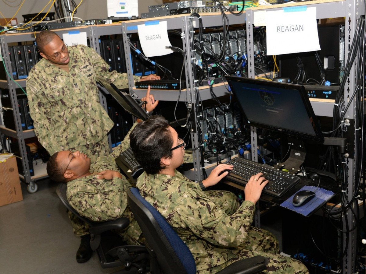 Қорғаныс министрлігі 68 миллион долларға компьютер сатып алған