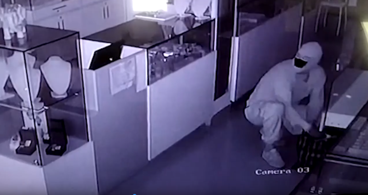 На 180 млн тенге ограбили ювелирный магазин в Степногорске