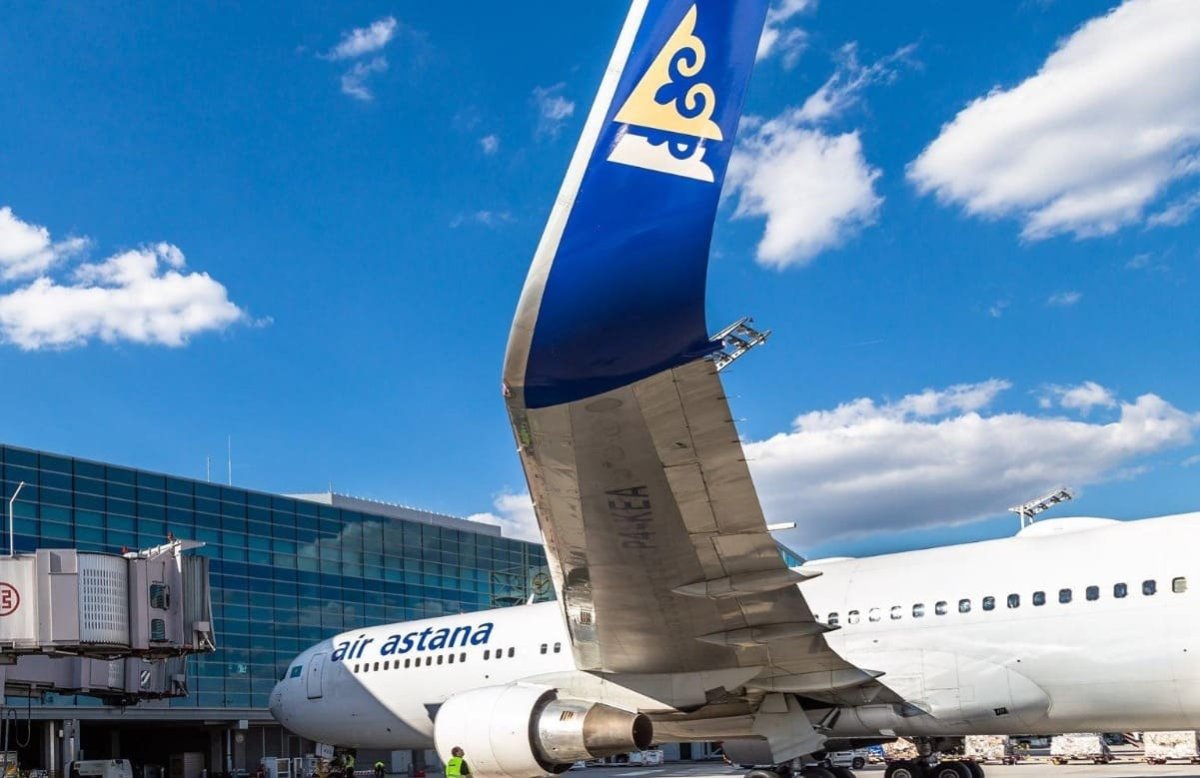 Казахстанцы застряли в Дубае из-за неисправности в самолёте