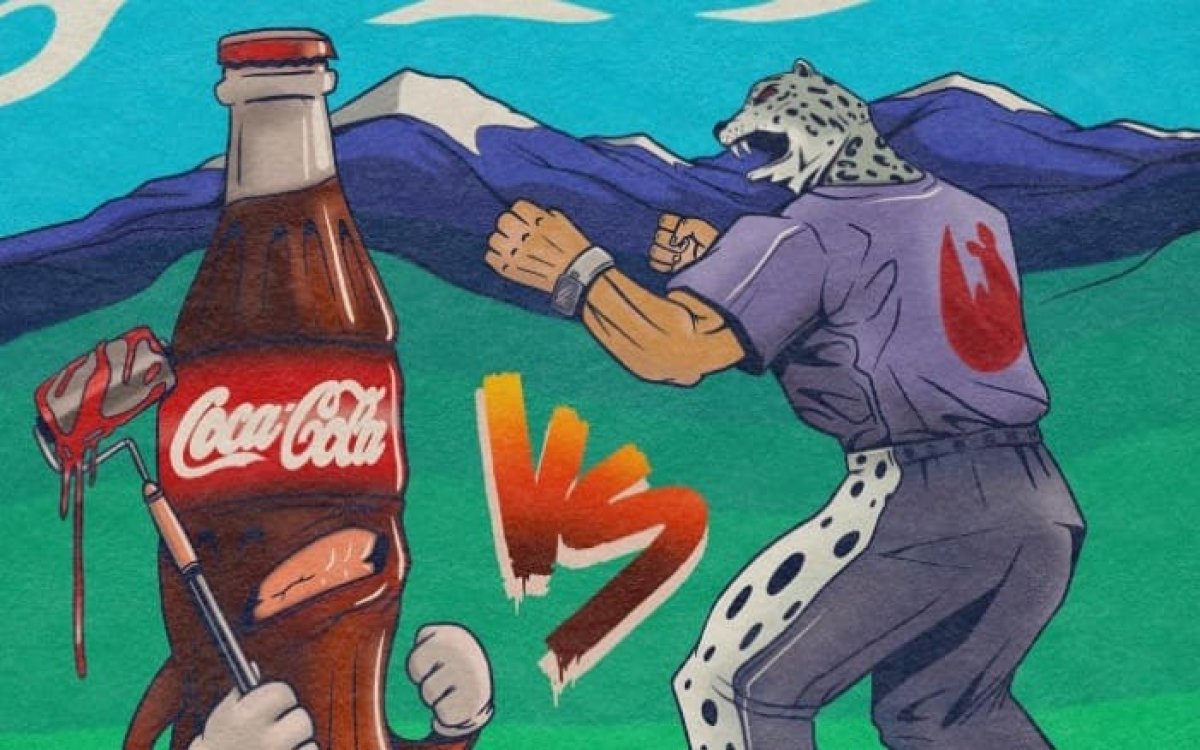 Скандал с закрашенным барсом в Алматы: Coca-Cola в качестве извинений подарит скамейки