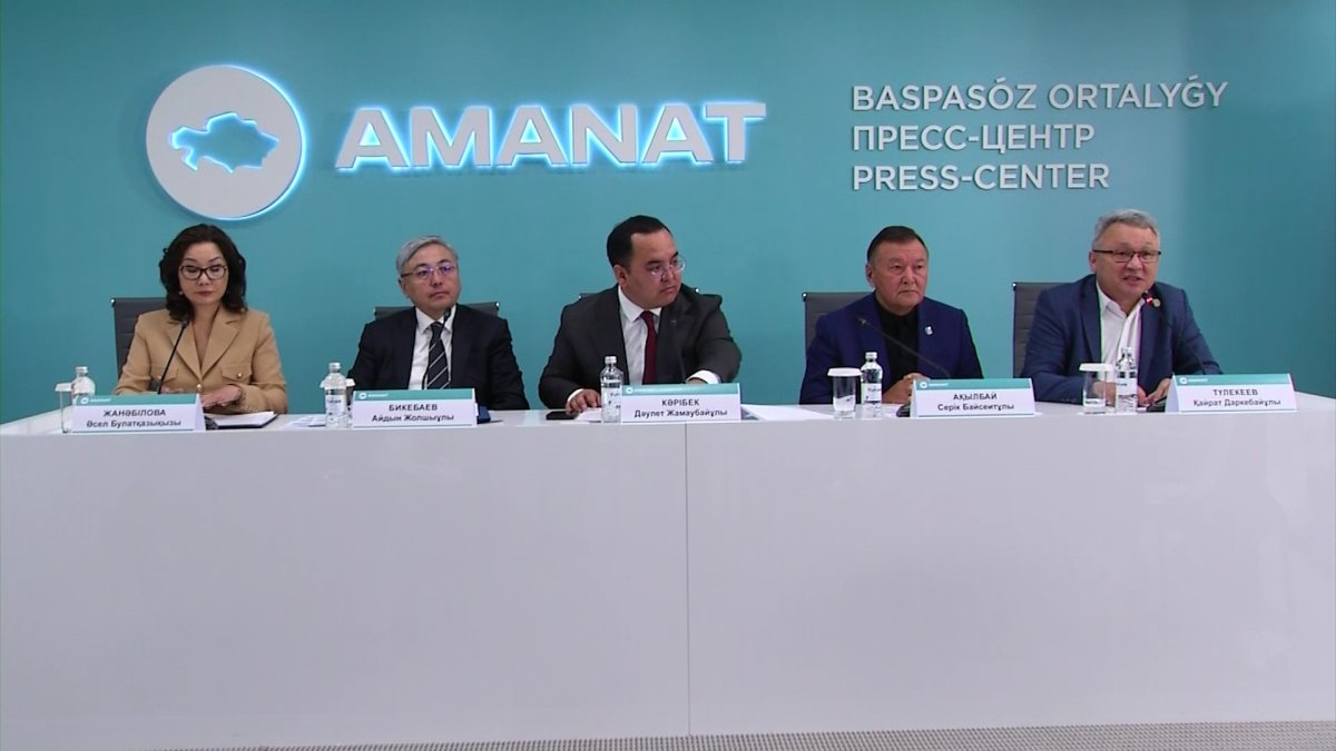 Кәсіби заңгерлер «AMANAT» партиясының «Құқықтық көмек» жобасы аясында азаматтарға тегін кеңес береді