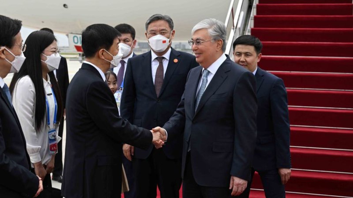 Мемлекет басшысы Қытай Халық Республикасына мемлекеттік сапармен барды