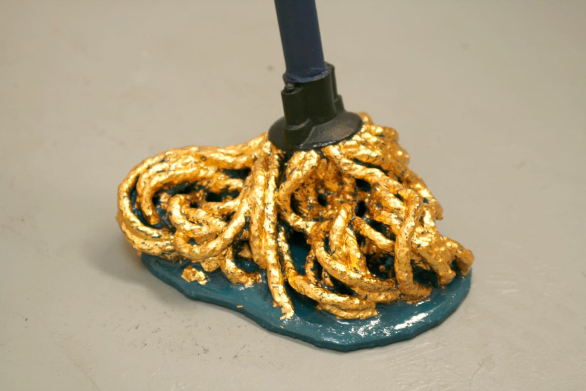 Почти два миллиона тенге хотели потратить на швабру чиновники Усть-Каменгорска