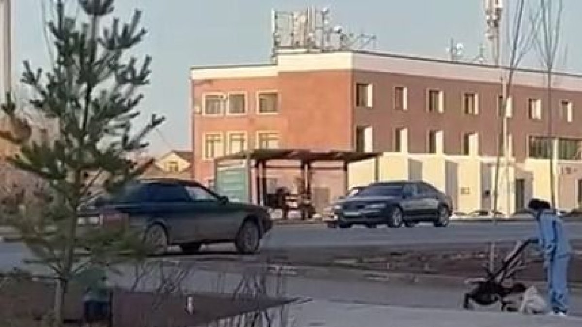 Девушку в Астане едва не убило колесом: медики рассказали о состоянии пострадавшей