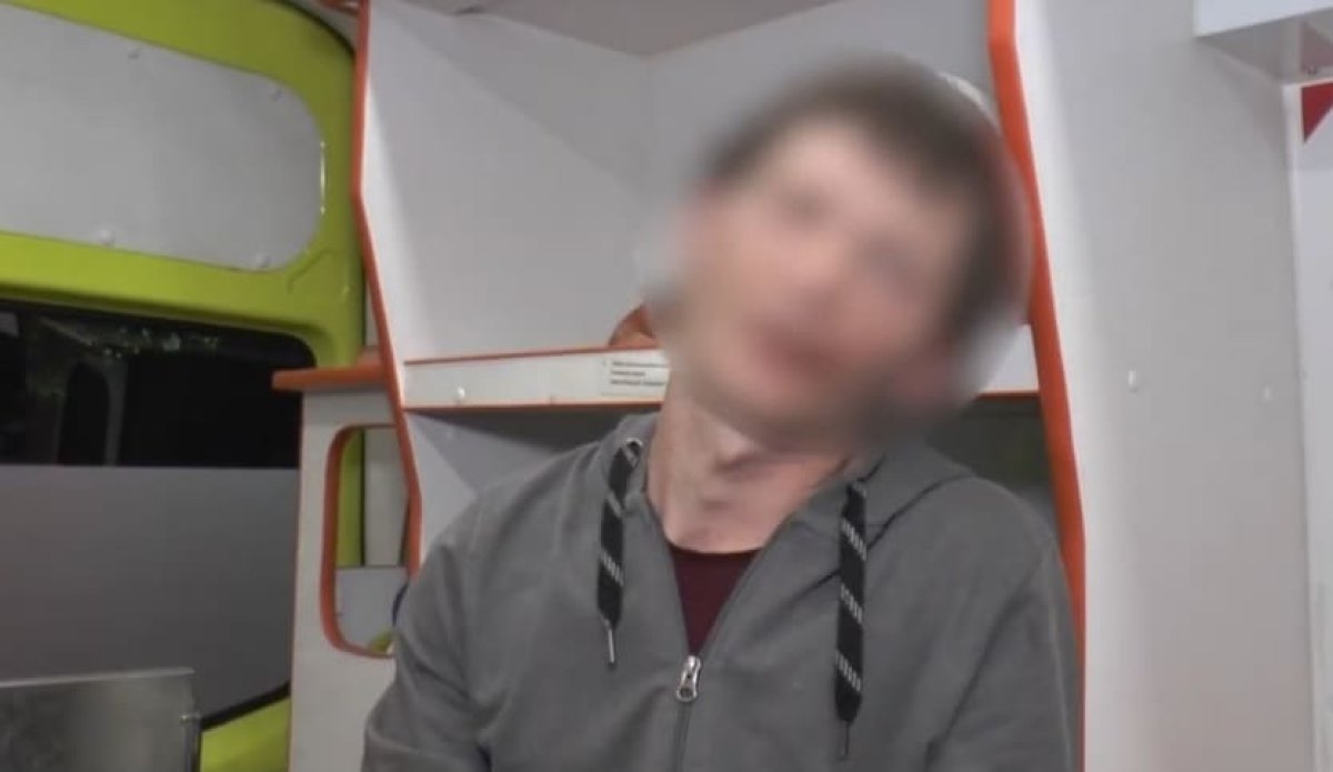 Алматинца приняли за наркозакладчика и ограбили