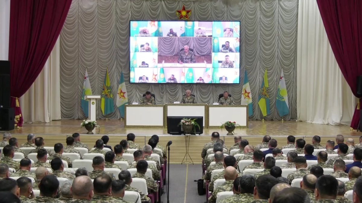 Обеспечение военной безопасности и усиление обороноспособности страны обсудили на коллегии Минобороны