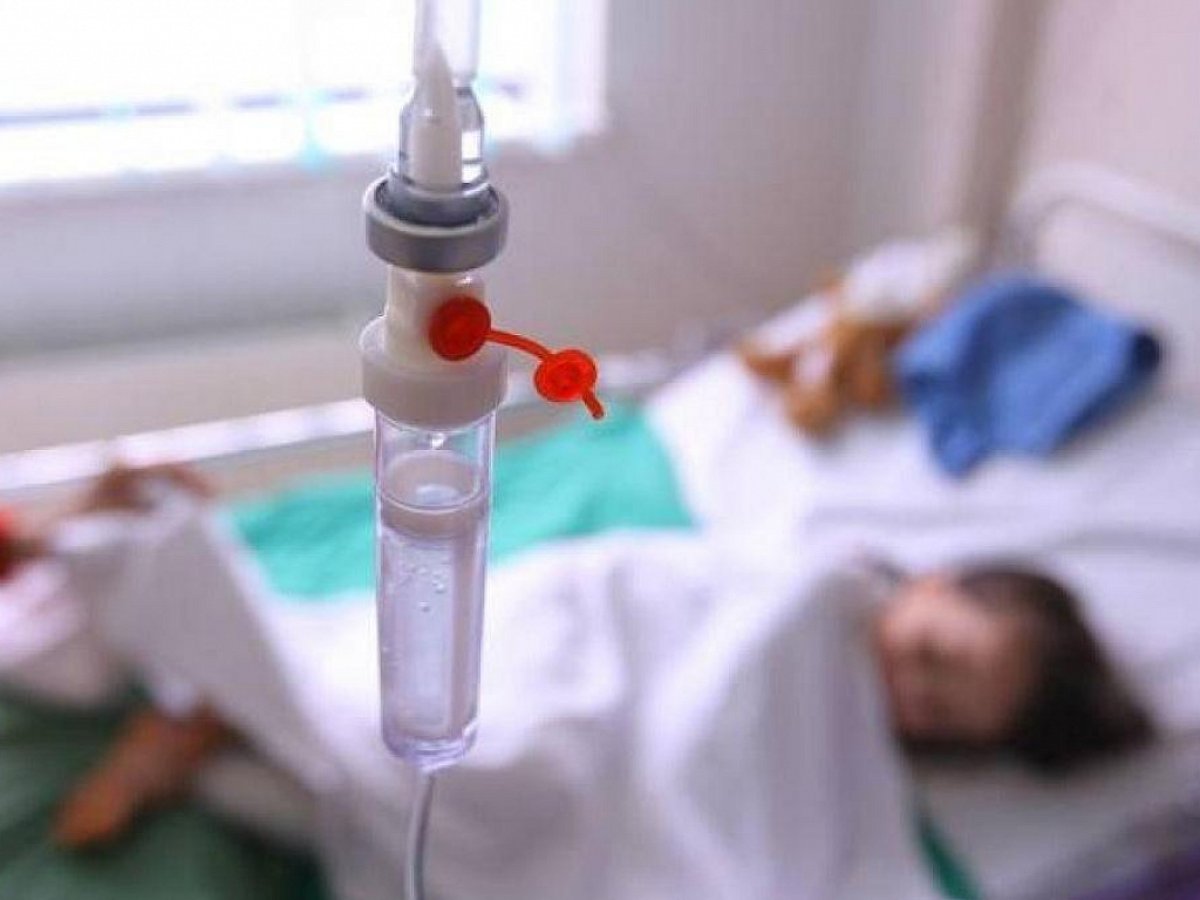 Десять школьников попали в больницу с отравлением в Алматинской области