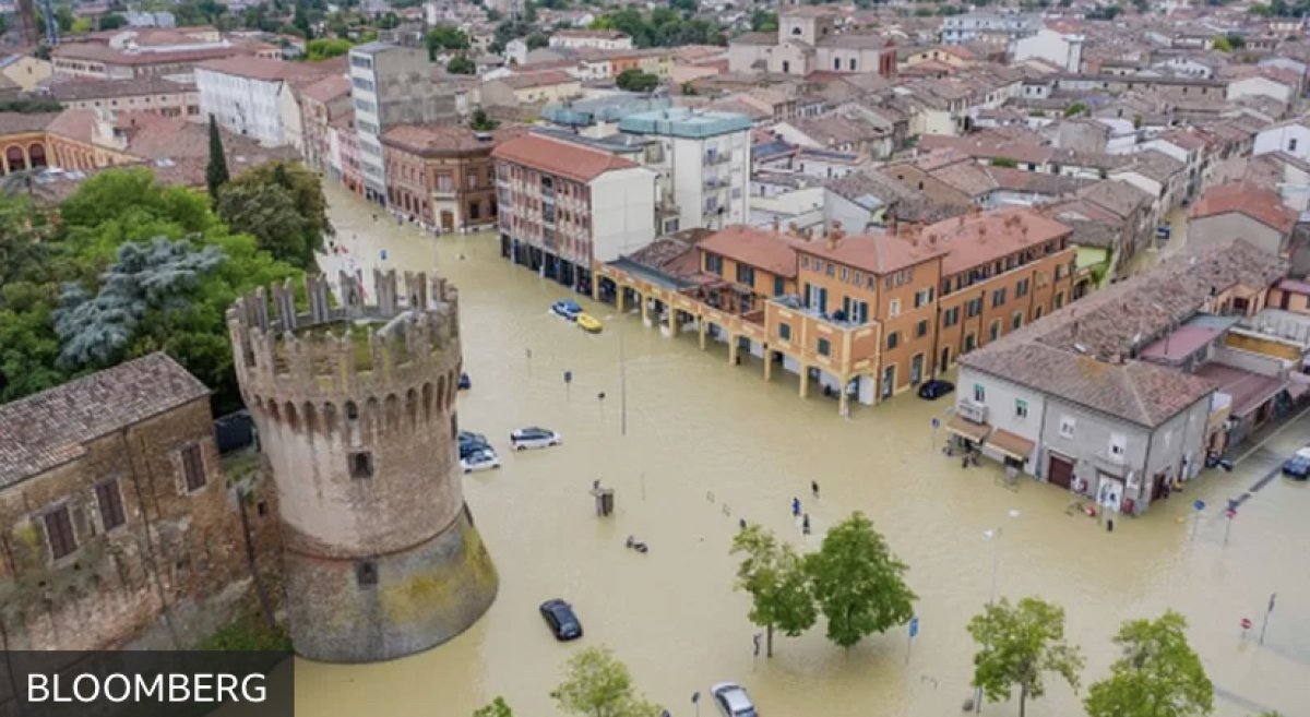 Премьер-министр Италии не приедет в Астану из-за наводнений