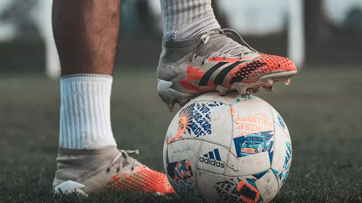 Испаниядағы футбол матчында адамдар кептеліп, кем дегенде 9 адам көз жұмды