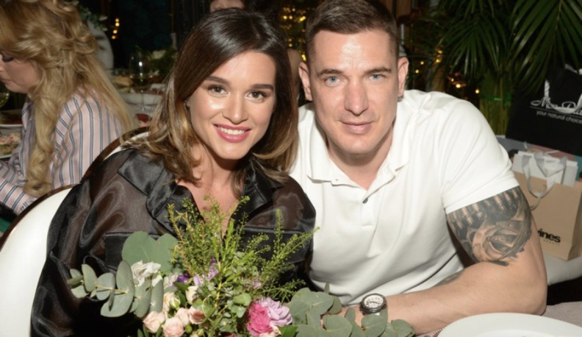 «Готов обмотаться красными дорожками»: Бородина раскритиковала бывшего за публичность в сети