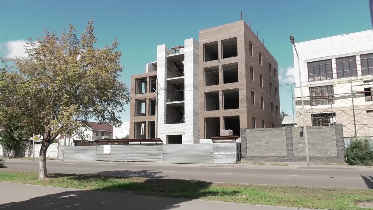 Павлодарда заңсыз салынған 2 көпқабатты тұрғын үй бұзылуы мүмкін