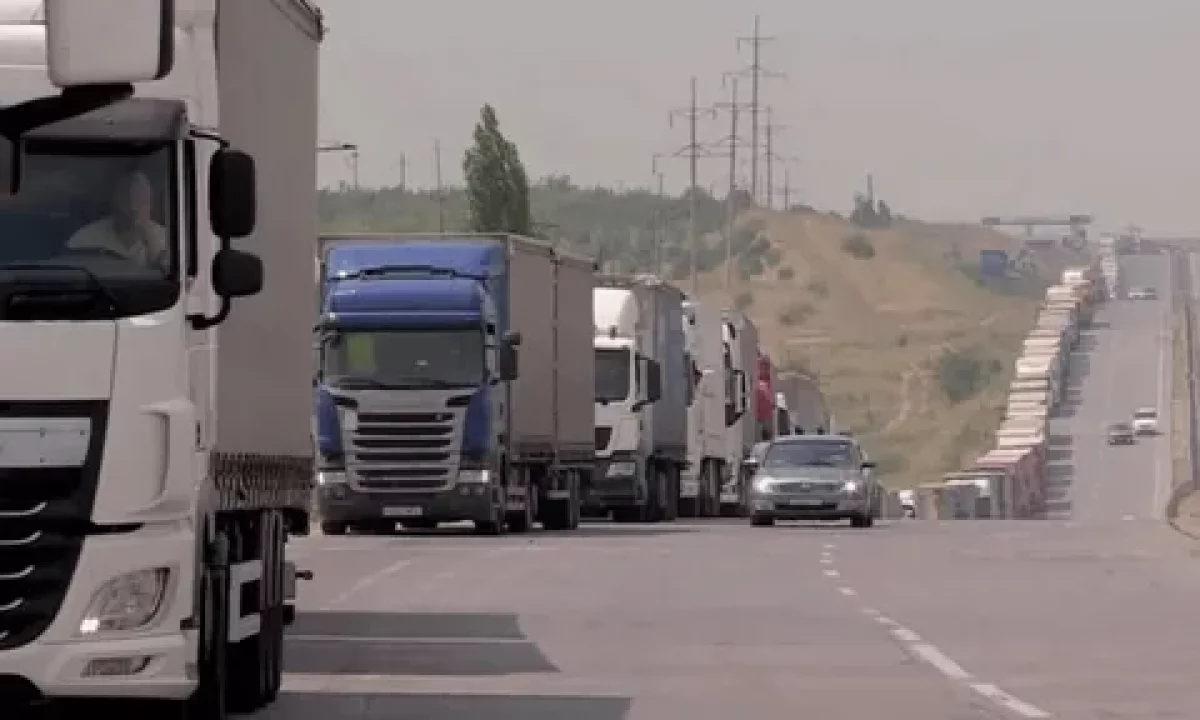 Қазақ-өзбек шекарасындағы өткізу бекеттерінің жұмысы күшейтілген режимге көшті