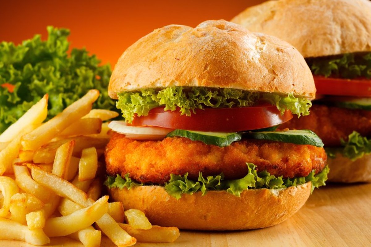 Ввести налог на вредные продукты в Казахстане предложил депутат