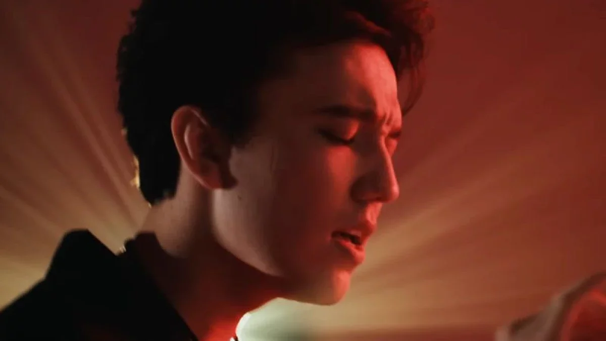 Димаш Құдайберген туған күнінде жаңа бейнебаян ұсынды