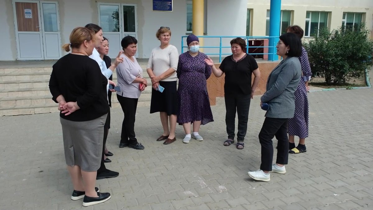 Атырау облысы Құрманғазы ауданының ата-аналары мен ұстаздары ауданда ұлттық бірыңғай тестілеу орталығын ашуды сұрайды