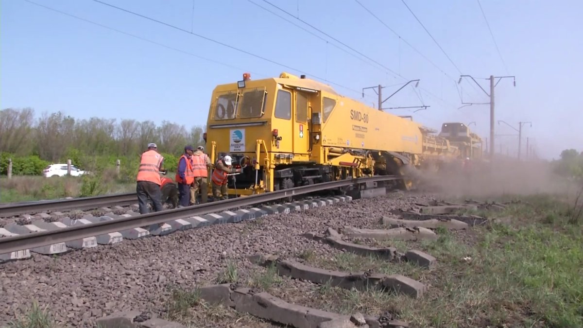 17 тысяч железнодорожных шпал заменят в ближайшие три дня в Карагандинской области