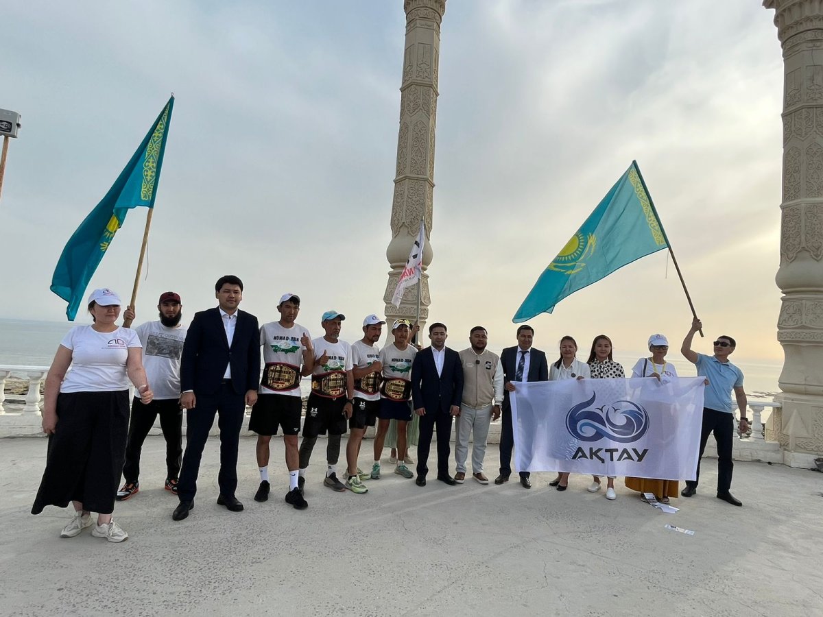 Пешком 100 населенных пунктов прошли жители Астаны и попали в Книгу рекордов