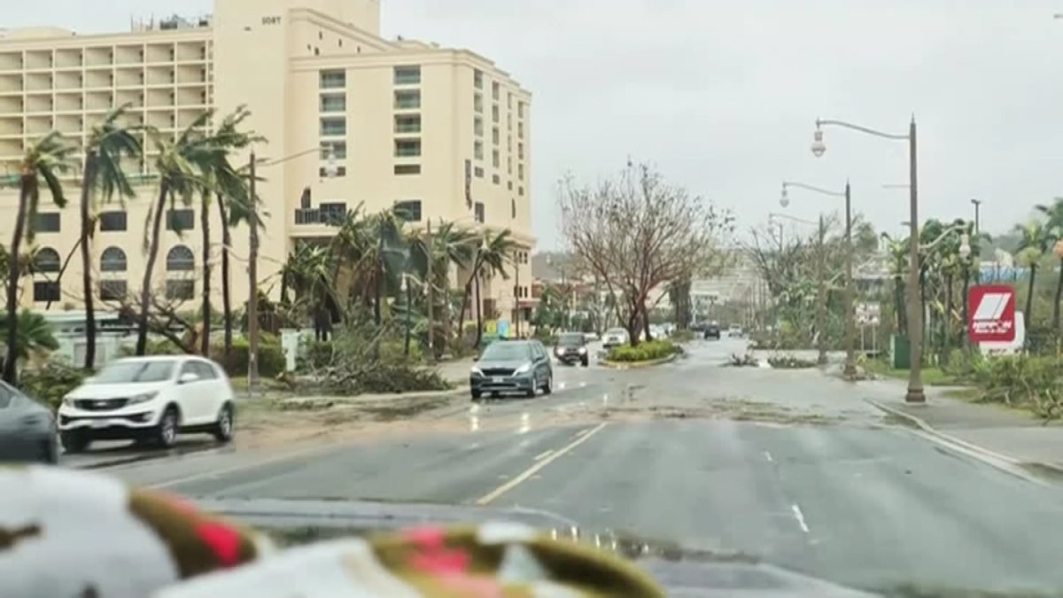 К «сезону ураганов» готовятся в США