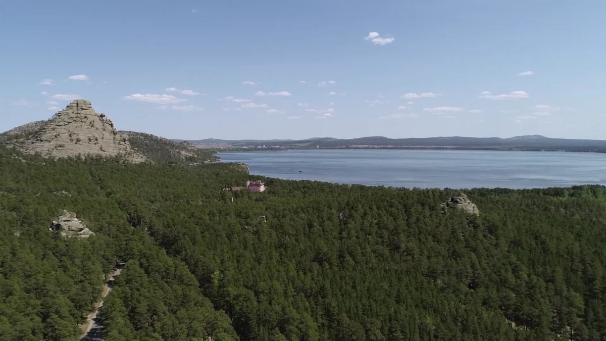 "Боровое дороже Дубая": сколько стоит отдых в казахской Швейцарии?