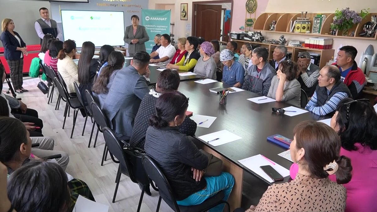 «АMANAT» партиясы «Қарызсыз қоғам» жобасын қолға алды