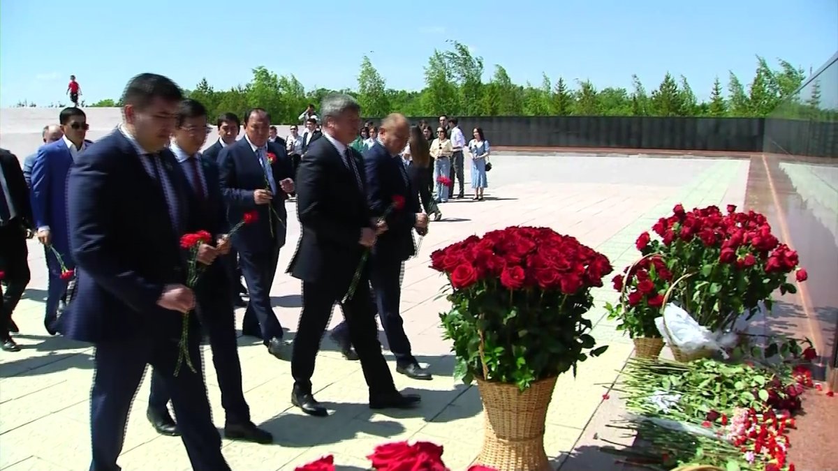 Члены партии "AMANAT" посетили музейно-мемориальный комплекс "АЛЖИР"