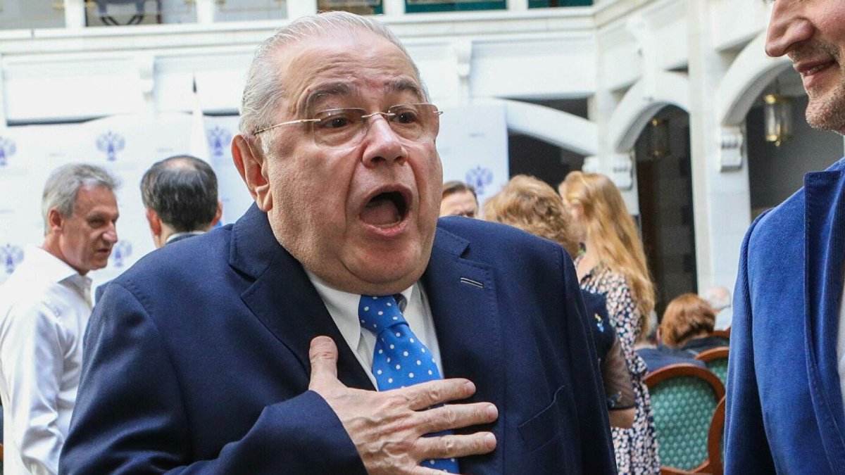 Петросян попал в реанимацию из-за зубного импланта