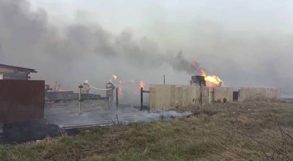 «Там люди горят»: что говорят очевидцы пожара в Петропавловске