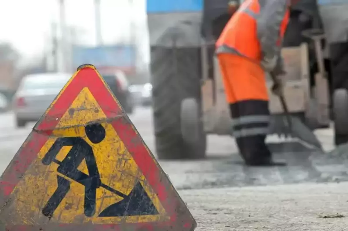 Абай облысында өрт аймағында неліктен аяқ астынан жолды жамап жатқаны белгілі болды