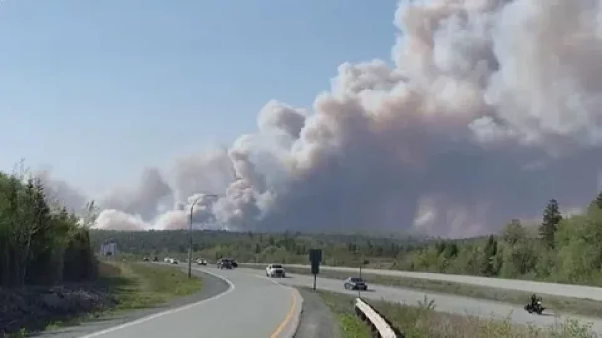 Канадада орман өрті дес бермей жатыр