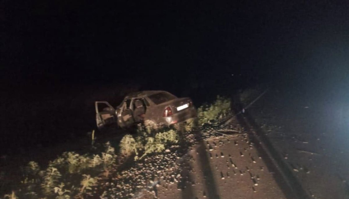 Два павлодарца погибли при опрокидывании легковушки