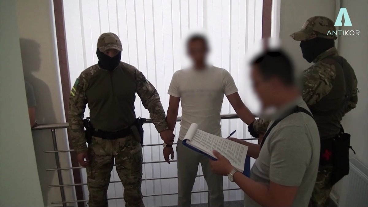 Заместителя акима Павлодара подозревают в получении взятки