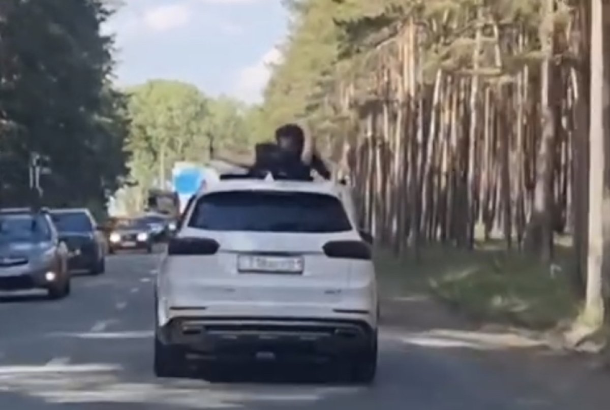 19-летнюю автоледи оштрафовали за веселье на дорогах Бурабая