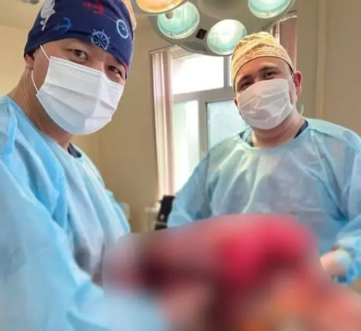 Төрт сағатқа созылды: Түркістандық дәрігерлер 9 келі ісікті алып тастады