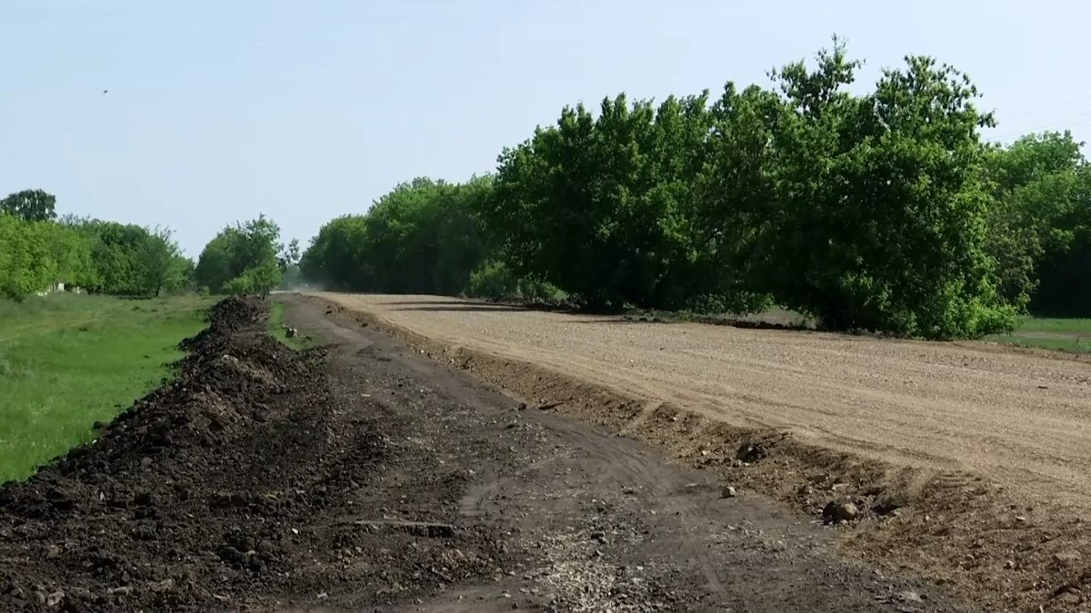 «Деревни совсем глушат»: сельчане возмущены ремонтом дорог в СКО