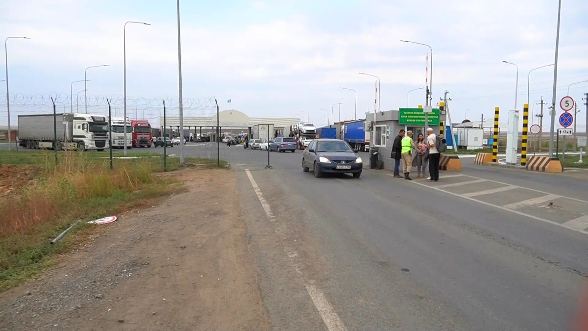 Қазақстан мен Қытай шекарасындағы өткізу бекеттері жабылады