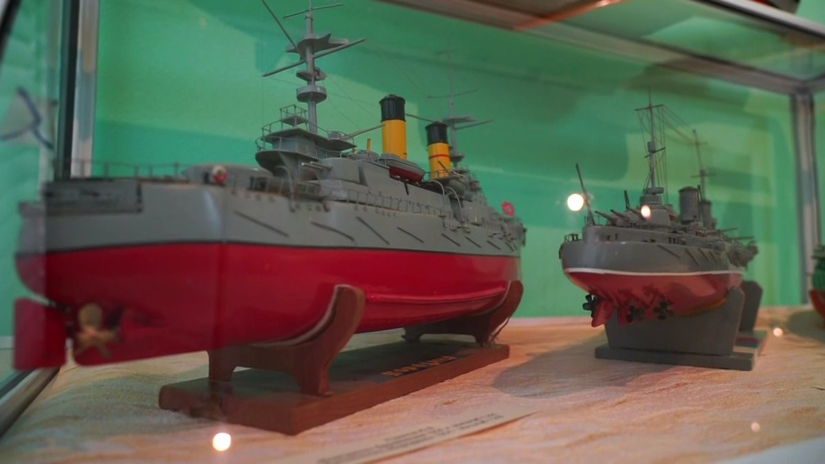 Модели боевых кораблей  в миниатюре создает житель Петропавловска