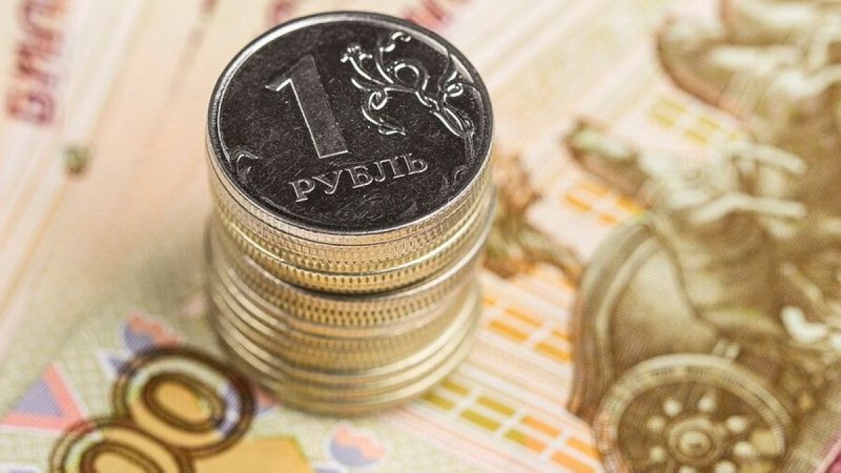 Қазақстандағы ақша айырбастау орындарында рубль бағамы төмендеп жатыр