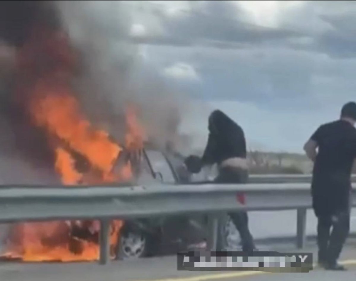 Авто загорелось на трассе «Астана-Щучинск»: водитель в реанимации