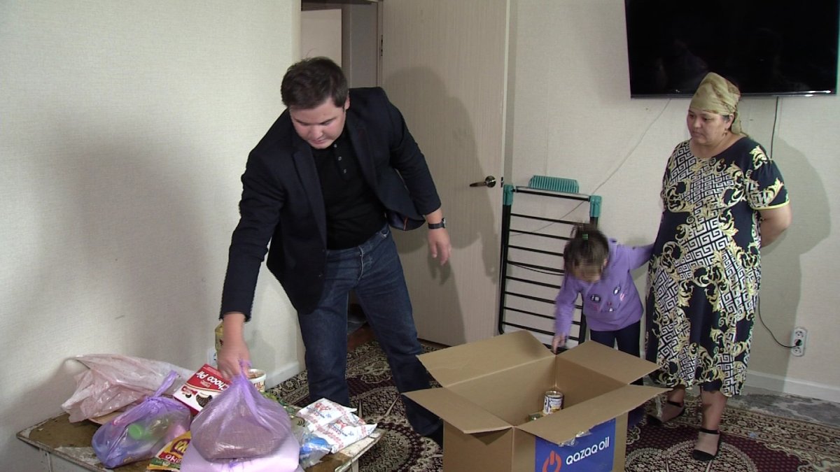 Елордада «Құрбан айт» мерекесіне орай мыңнан астам отбасына қайырымдылық себеті таратылды