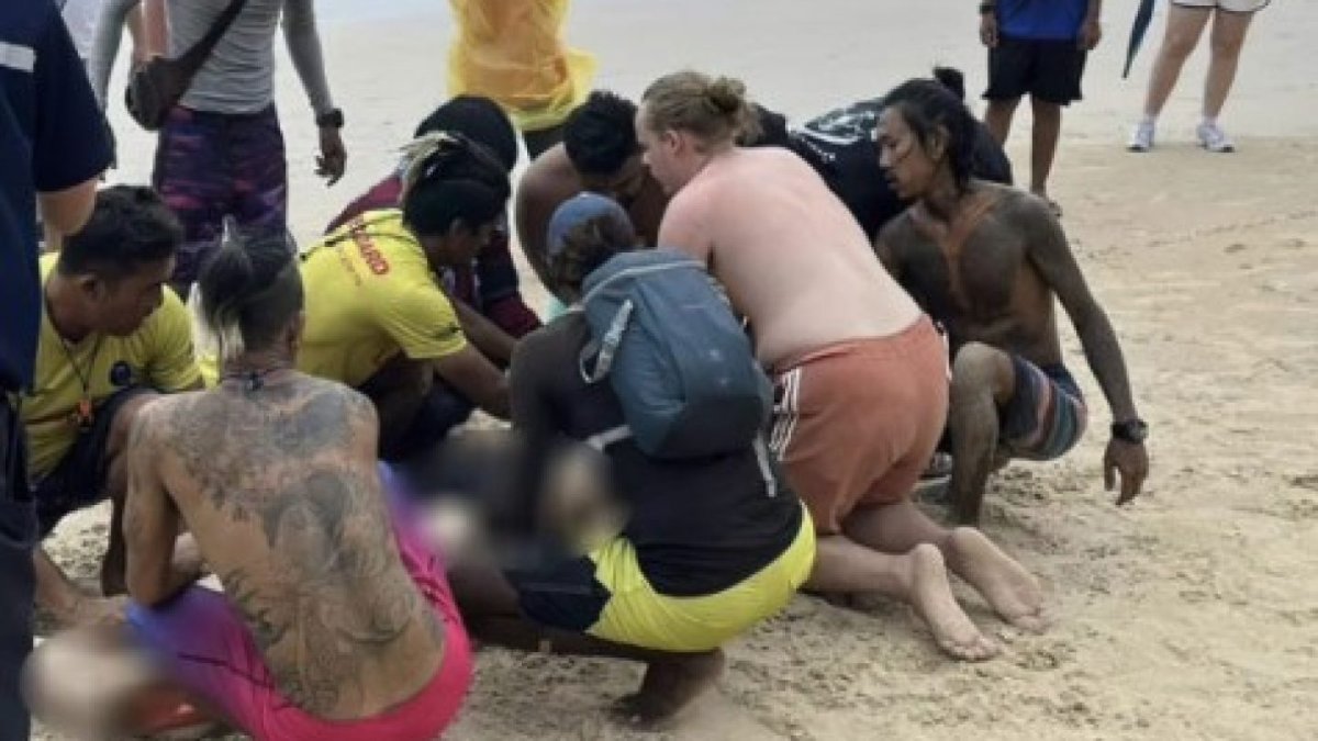 Казахстанец впал в кому после купания на море в Пхукете