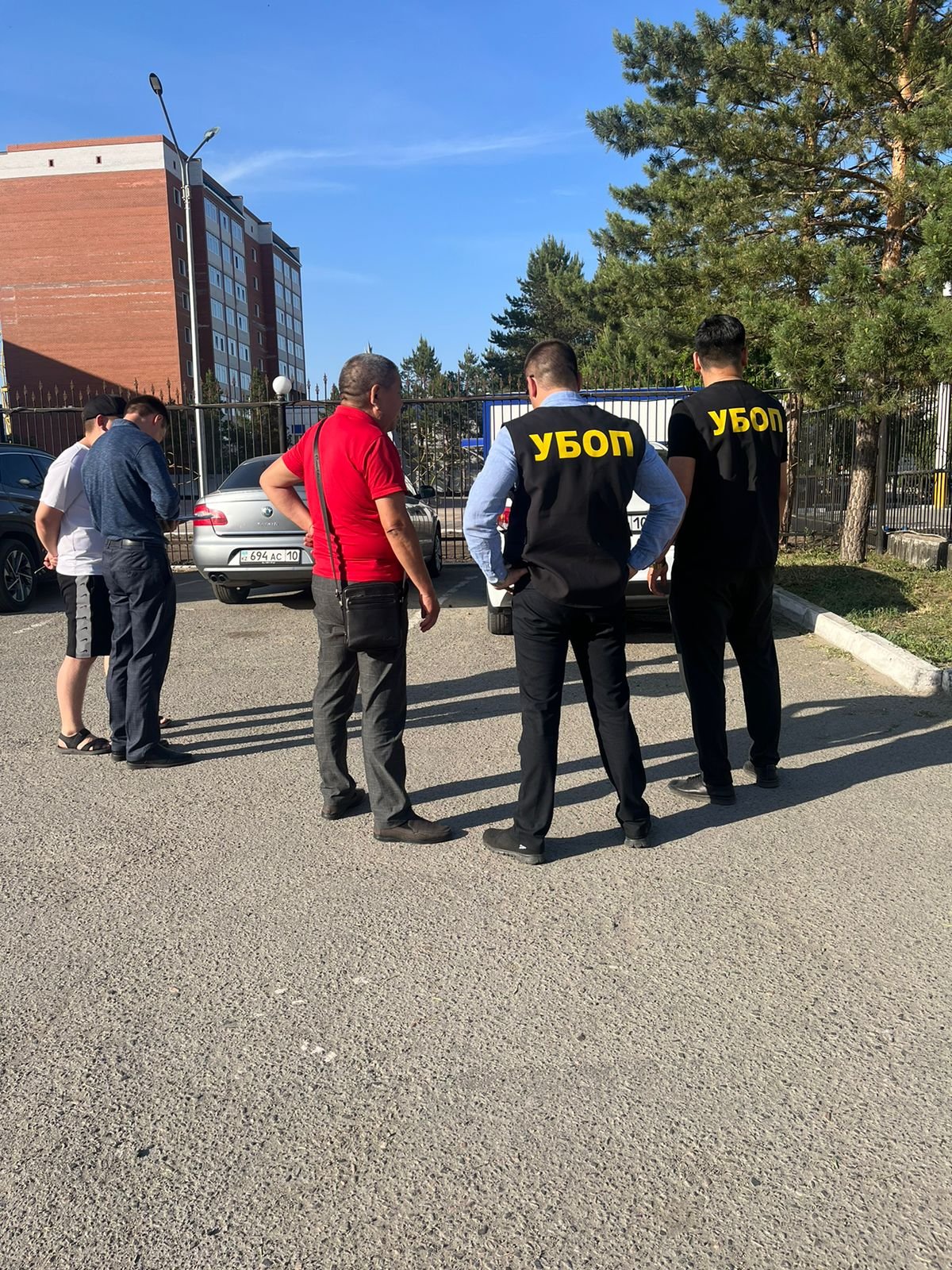 Мужчина полгода вымогал деньги у жителя Костаная