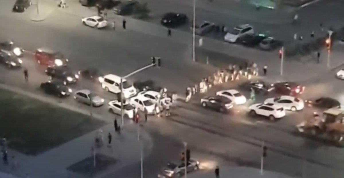 Астанчане перекрыли улицу из-за перебоев с водой