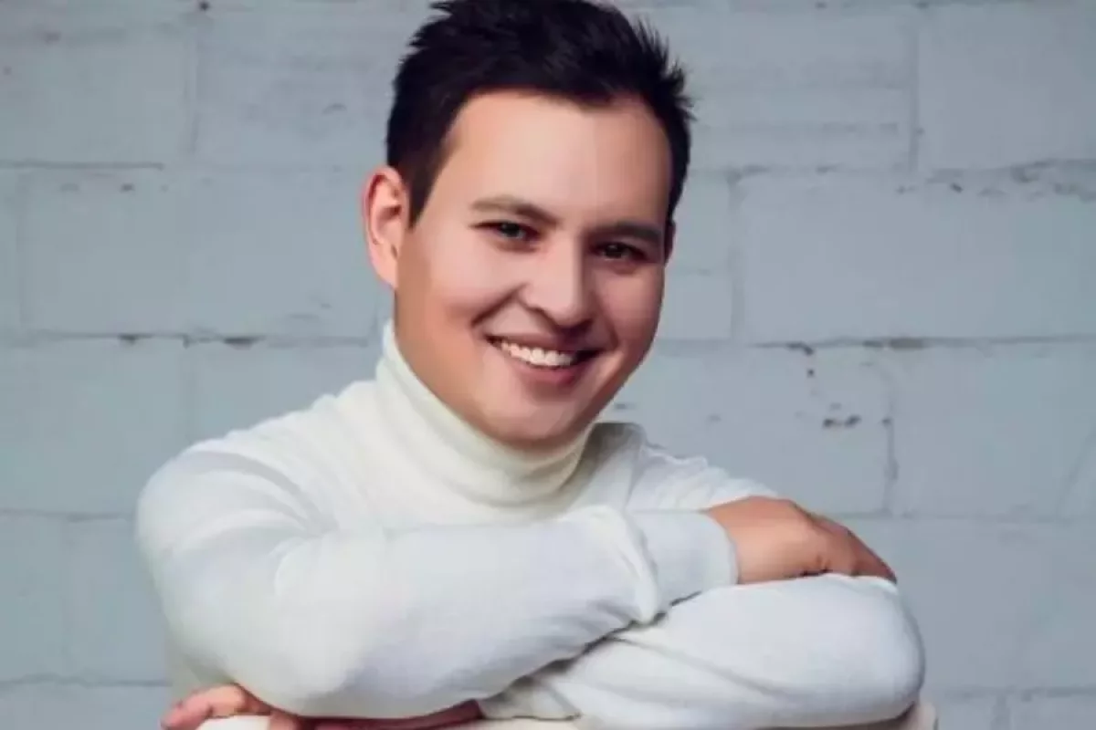 "1 аптада, 1000 доллор". Әнші Рысбек Аташтың әлеуметтік желідегі табысы қанша?