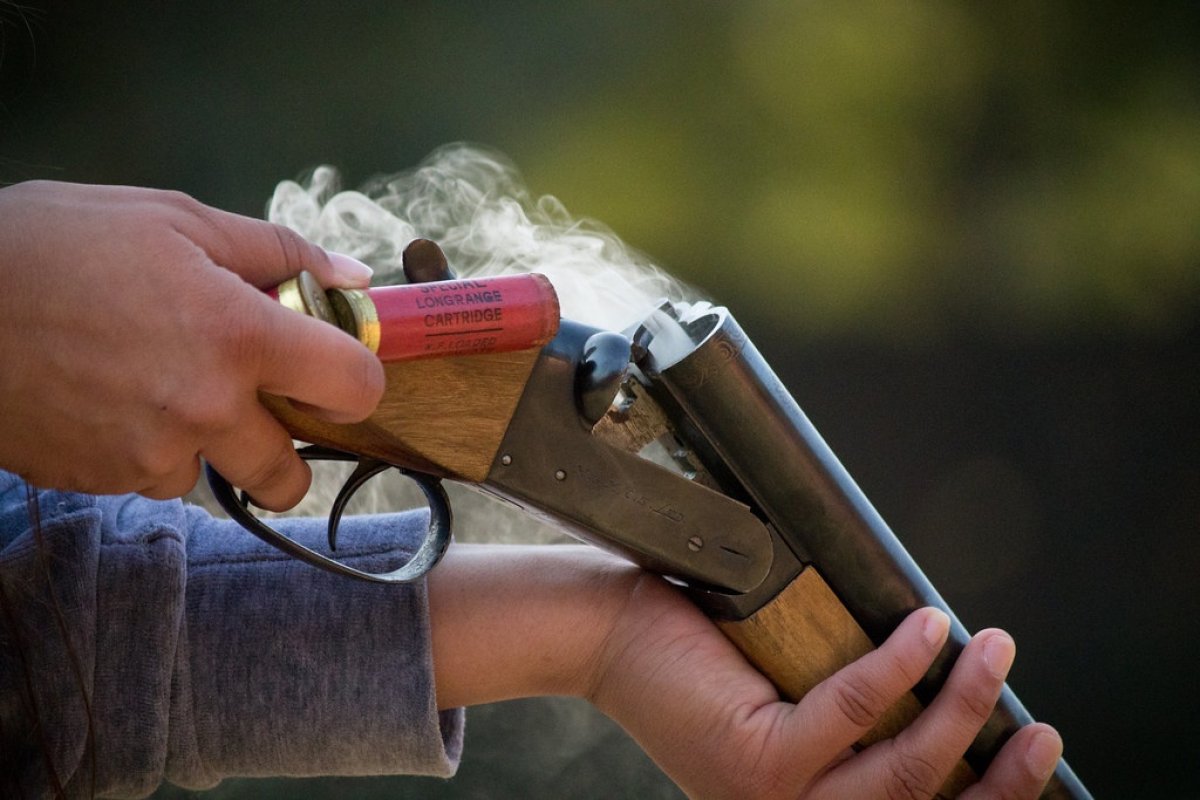 Алматинца застрелили в центре города из охотничьего ружья